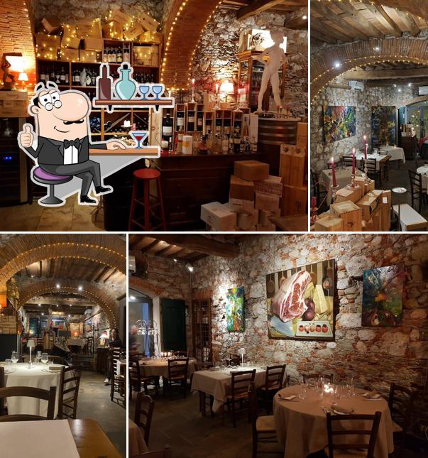 Gli interni di Bracerì Restaurant