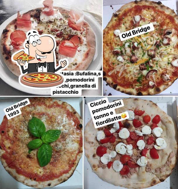 Ordina tra le svariate varianti di pizza