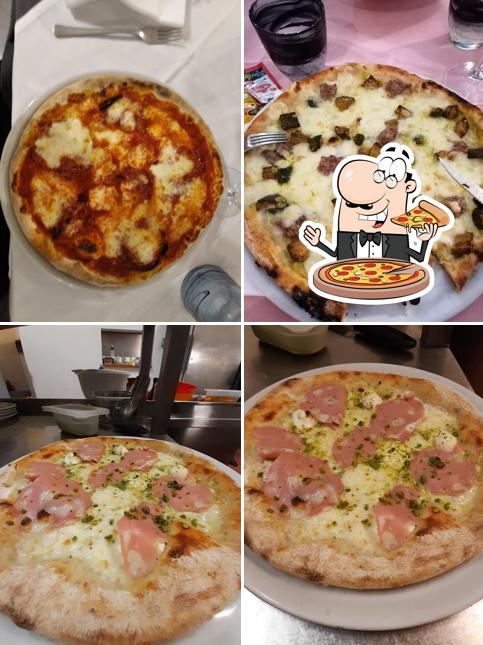 Scegli una pizza a Ristorante La Lanterna Da Ciro