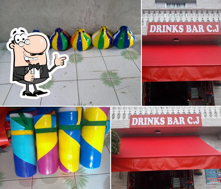 Look at the pic of DRINKS BAR C.J