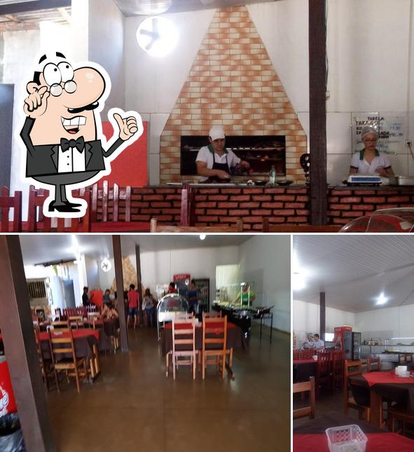 O interior do Churrascaria Dona Sinhá