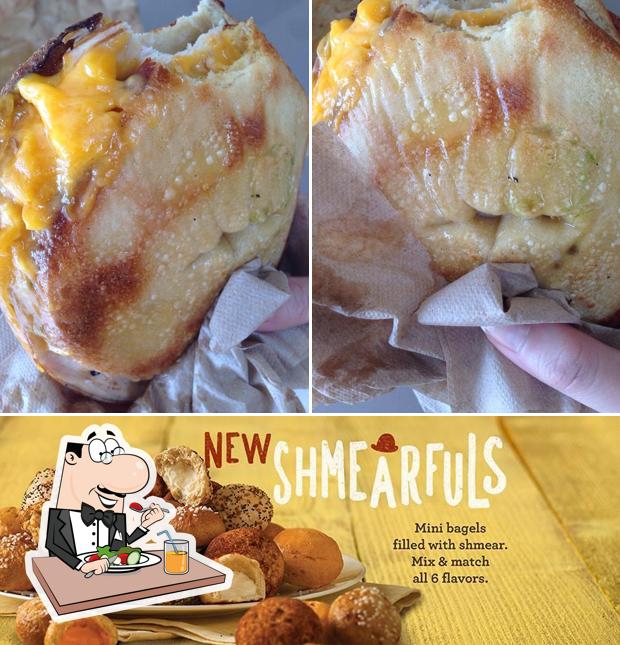 Einstein Bros. Bagels, 728 N Western Ave in Lake Forest Restaurant