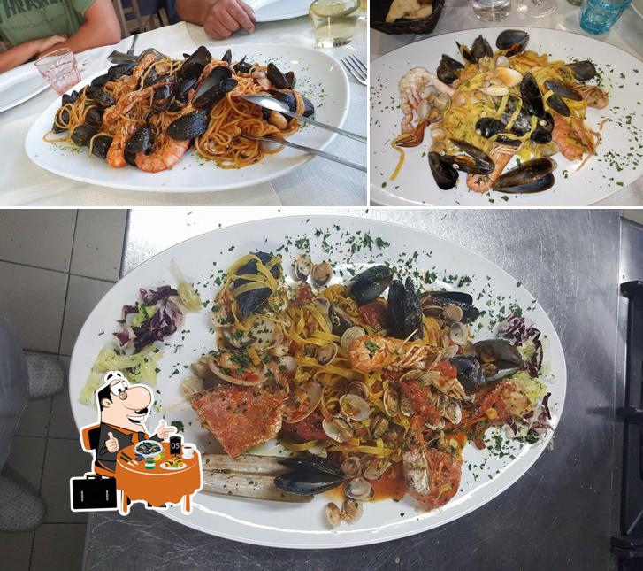 Prenditi tra i molti piatti di mare disponibili a Sesto Senso Food Drink Sleep