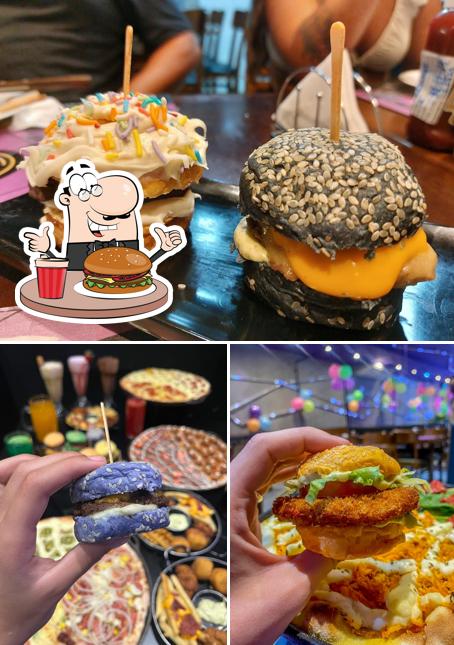 Os hambúrgueres do Croma Burguers São Caetano do Sul irão saciar diferentes gostos