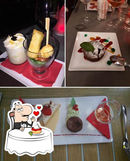 Le Bon'Art offers a variety of desserts