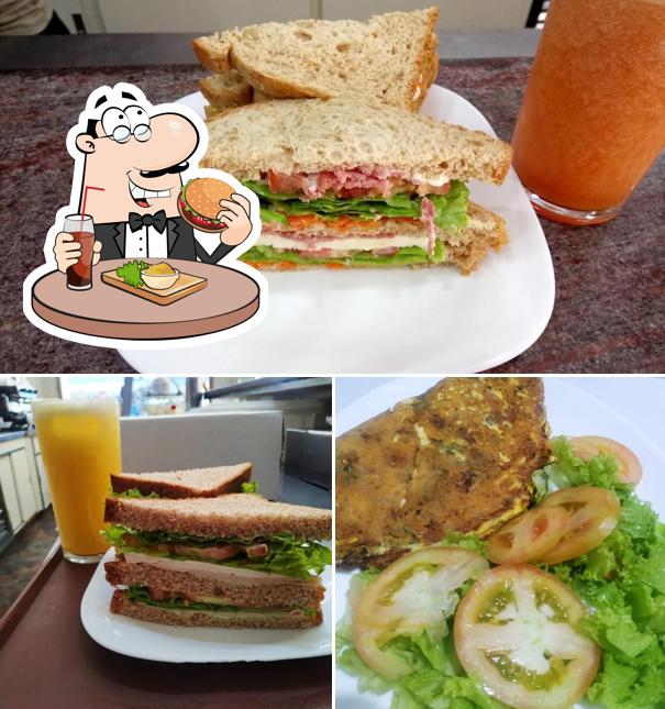 Peça um hambúrguer no Café Mille
