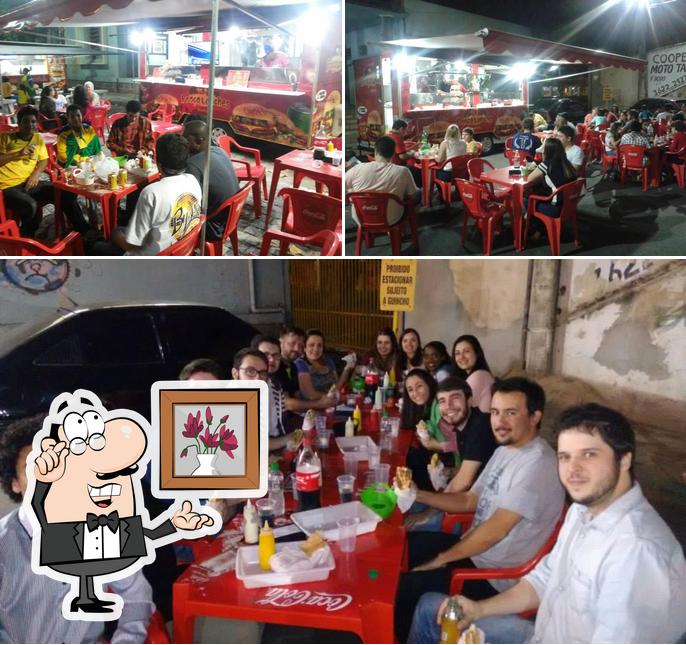 O interior do Paulista Lanches