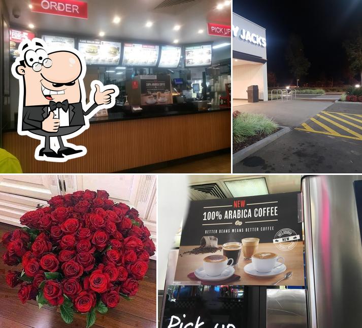 Hungry Jack's Burgers Playford Alive, 244 Curtis Rd in Munno Para