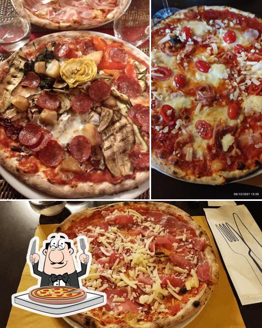 Prova una pizza a Pizzeria Ristorante Via Vai