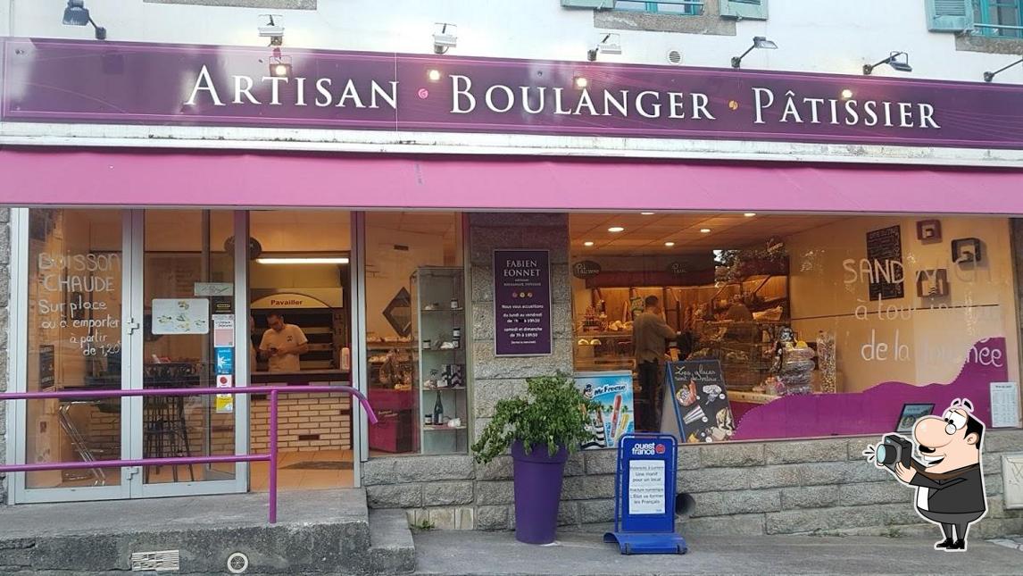 Regarder cette photo de Boulangerie patisserie chocolaterie le fournil