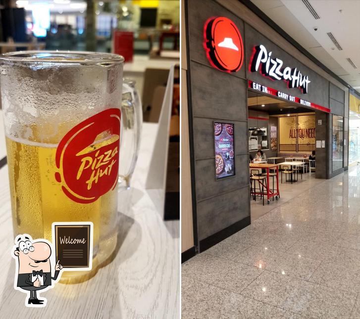 Look at this pic of Pizza Hut Passo Fundo Shopping