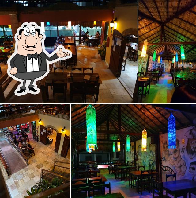 O interior do Lá Nostra Pizzaria e restaurante