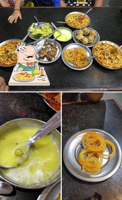 Food at Shree Krishna Restaurant {Since 1956}