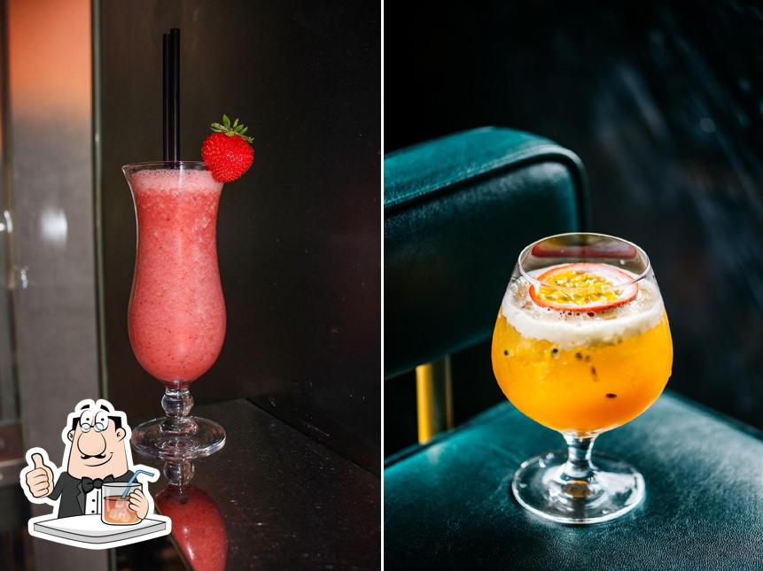 Goditi un drink dal menu