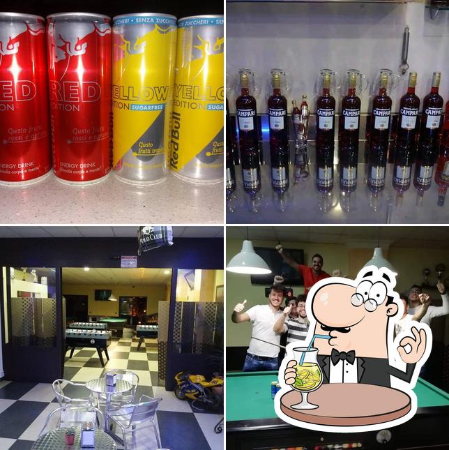 Las imágenes de bebida y interior en Beverly Hills Lounge Bar