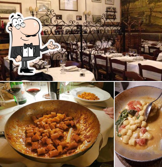 Siediti a un tavolo di Taverna Trilussa Trastevere