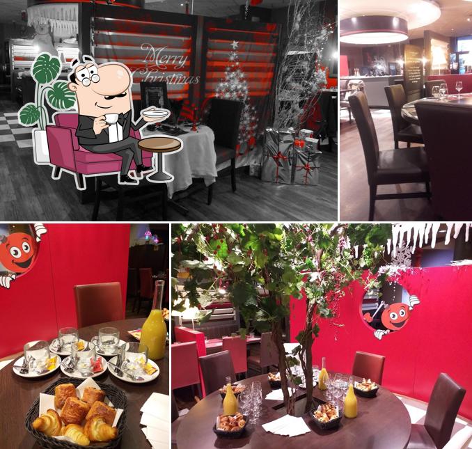 L'intérieur de FOOD BAR