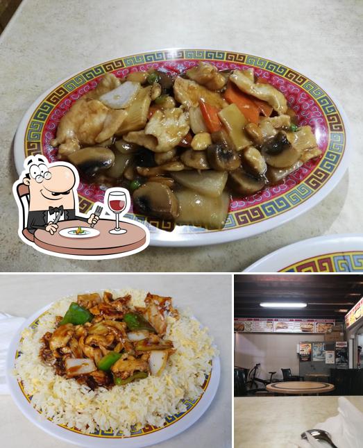 Wok Cooking se distingue por su comida y interior