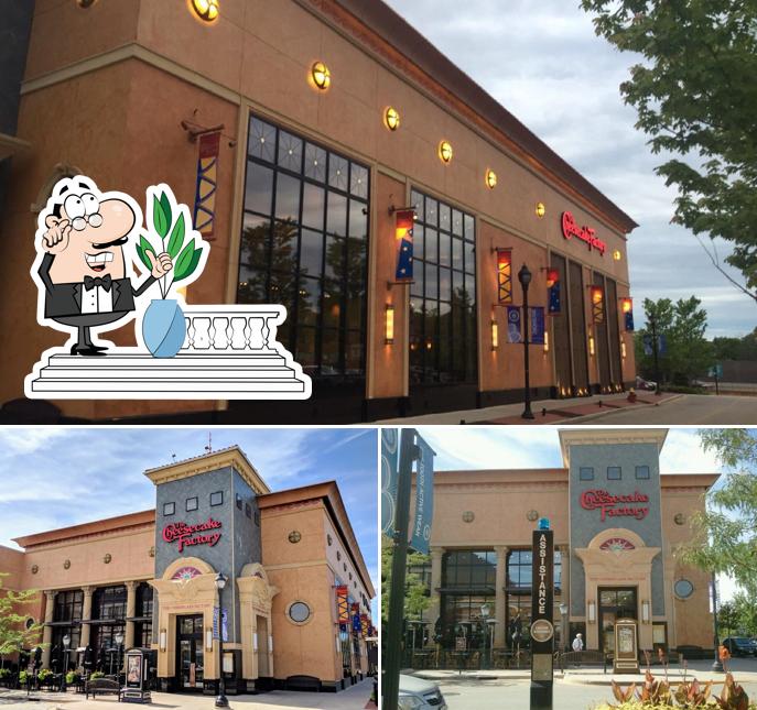 The Cheesecake Factory, 5799 N Bayshore Dr L100 in Glendale