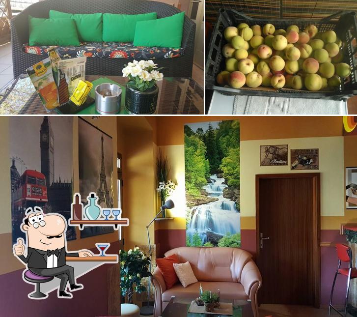 La interni e cibo del ristorante