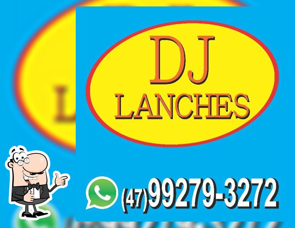D.J Lanches