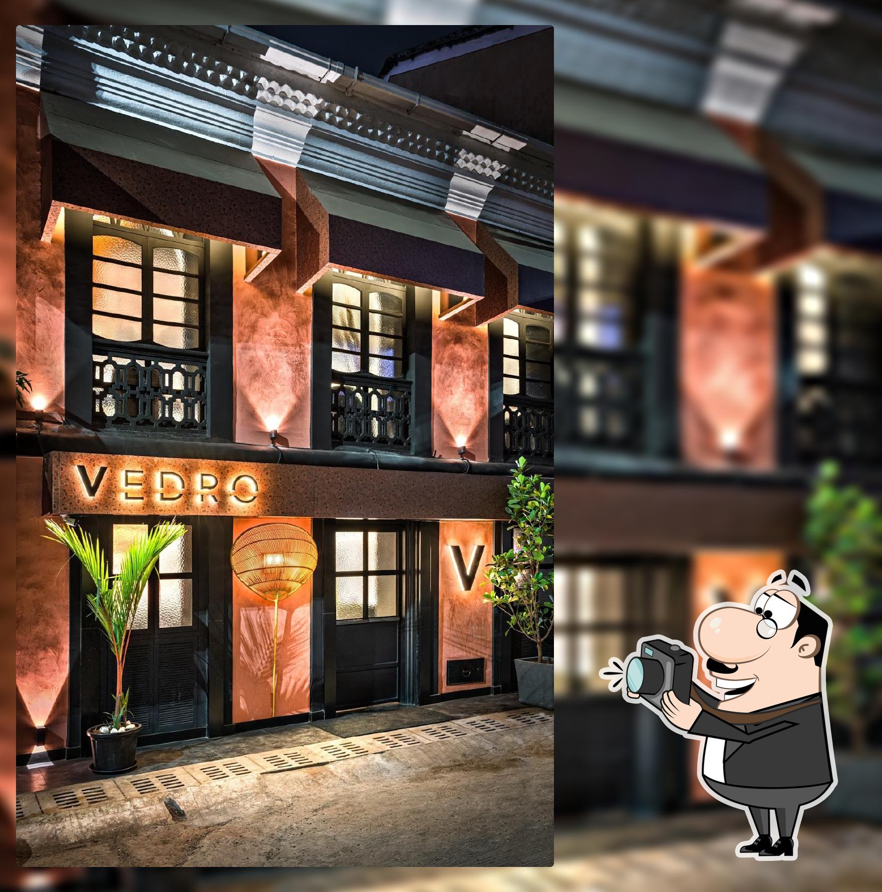 Vedro - Bar & Kitchen