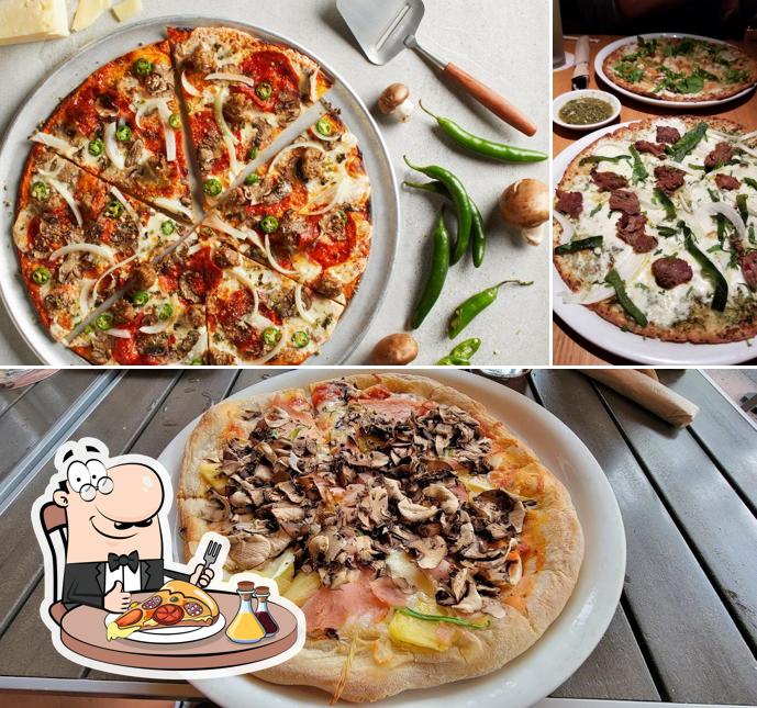 Попробуйте пиццу в "California Pizza Kitchen at Kailua Town Center"
