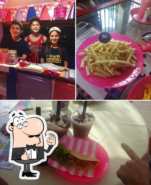 Hello Kitty Snack Bar, Nasugbu