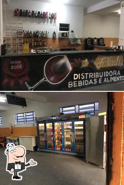 O interior do Flash Distribuidora de Bebidas e Alimentos