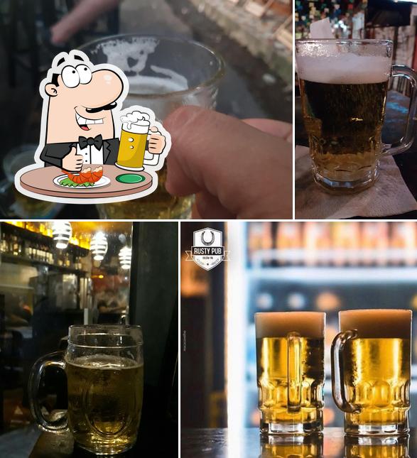 Você pode tomar uma tulipa de cerveja leve ou escura