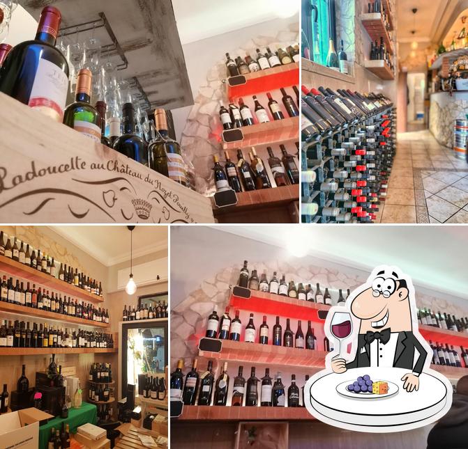 È gradevole bersi un bicchiere di vino a Enoteca Sfuso