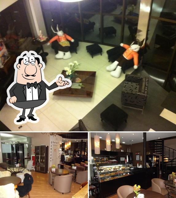 Veja imagens do interior do Romeu e Julieta Café Lounge