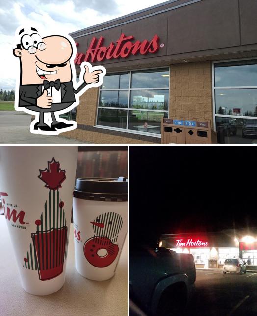 Aquí tienes una foto de Tim Hortons