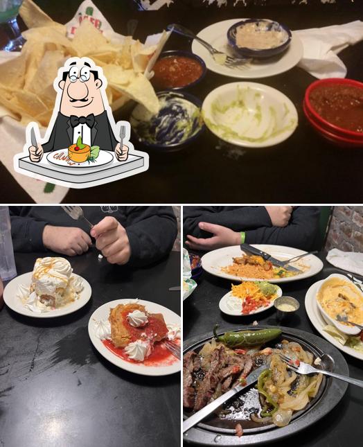 Cafe Del Rio, 1530 N Peachtree Rd in Mesquite Restaurant menu and reviews