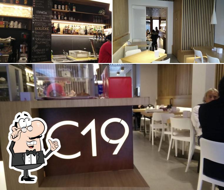 El interior de Caffe' 19