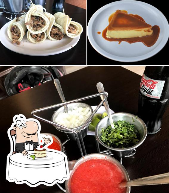 Tacos al Pastor Fonseca restaurant, Zapopan, Av. Bosques de San Isidro