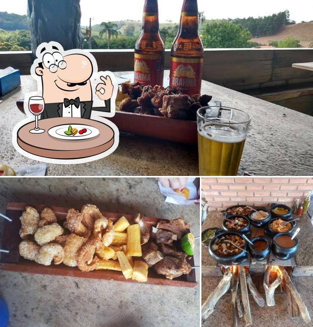 A ilustração do Bar e restaurante Borboleta Azul’s comida e cerveja