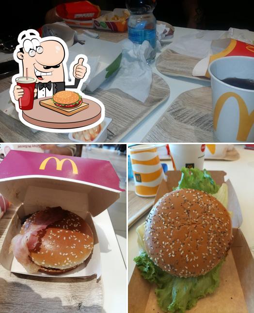 Prenditi un hamburger a McDonald's Corciano