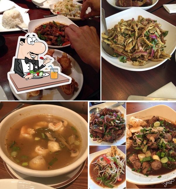 Meals at Aroy Thai Chicago