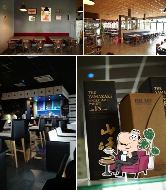 Installez-vous à l'une des tables de Le Vaudrée 7 concept brasserie Messancy