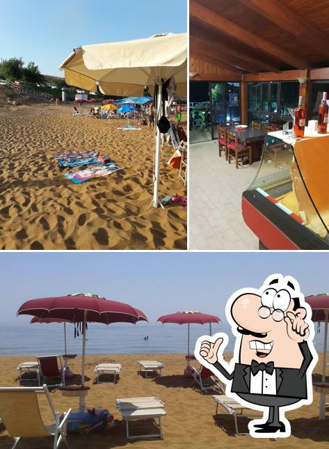 Guarda la immagine che presenta la interni e cibo di Lido Mare Pulito Crotone