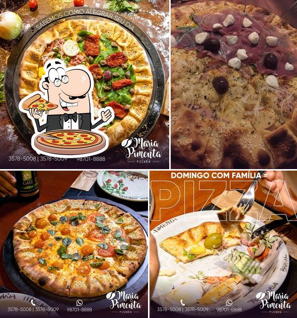 Escolha pizza no Maria Pimenta Pizzaria