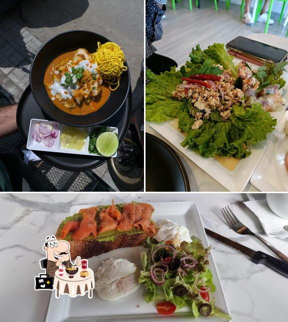 Еда и внешнее оформление в TripleF Samui Restaurant & Café. 20% off with Phangan Ferry ticket :-)