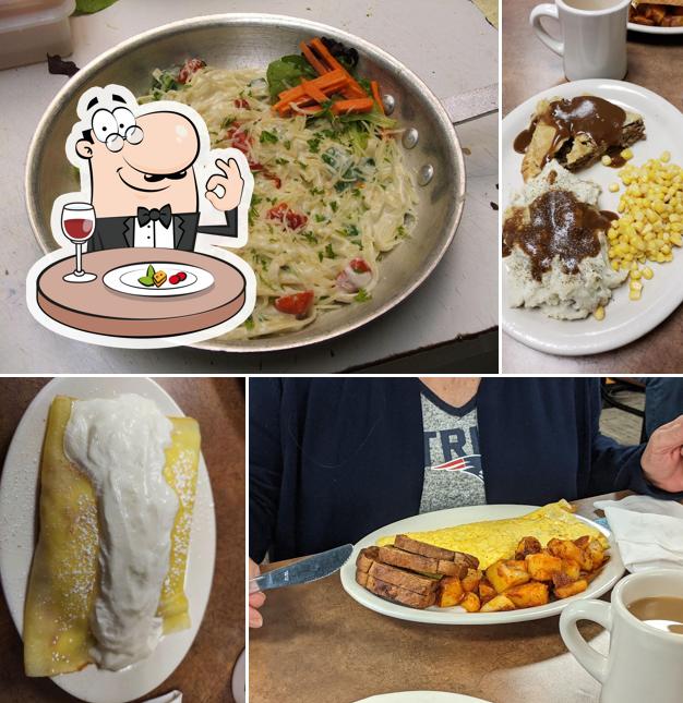 Courtyard Restaurant in Fairhaven Restaurant menu and reviews