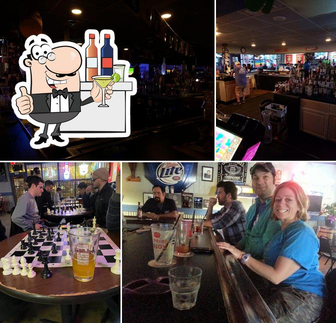 Dallasite Billiards in Dallas Restaurant menu and reviews