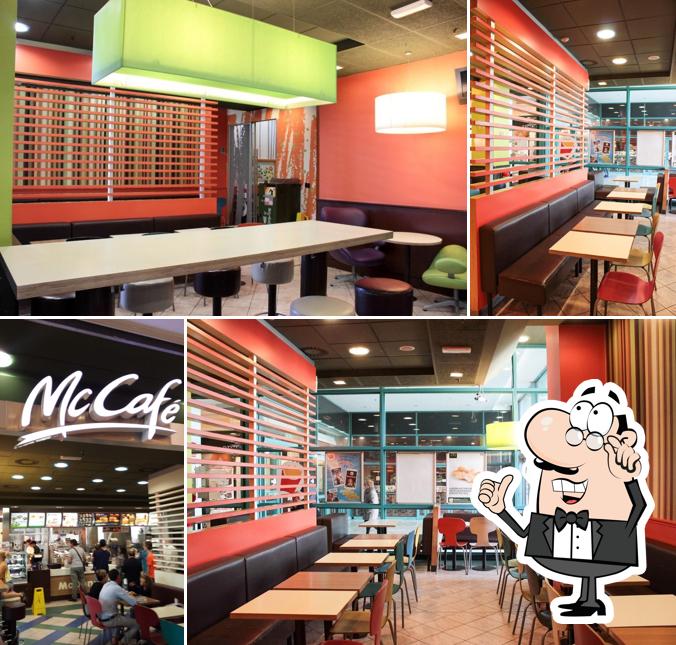 Découvrez l'intérieur de McDonald's Rescaldina