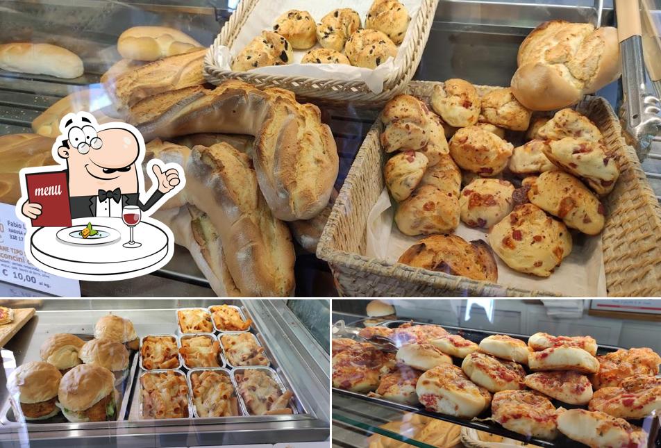 Cibo al Panificio Biscotti Grissini Focacce Annunziata