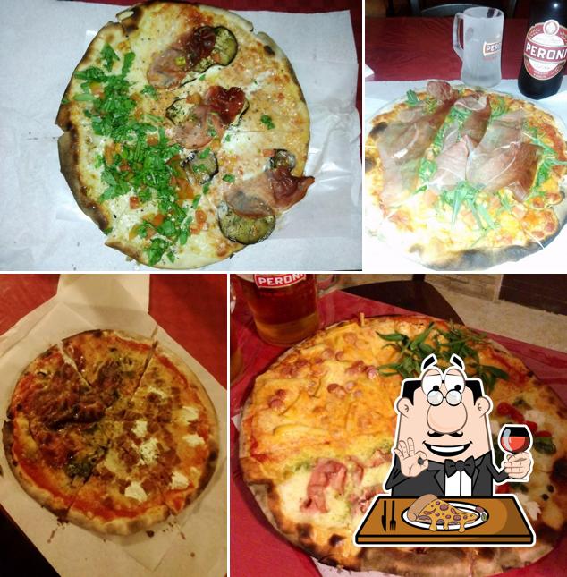 Scegli tra le molte varianti di pizza