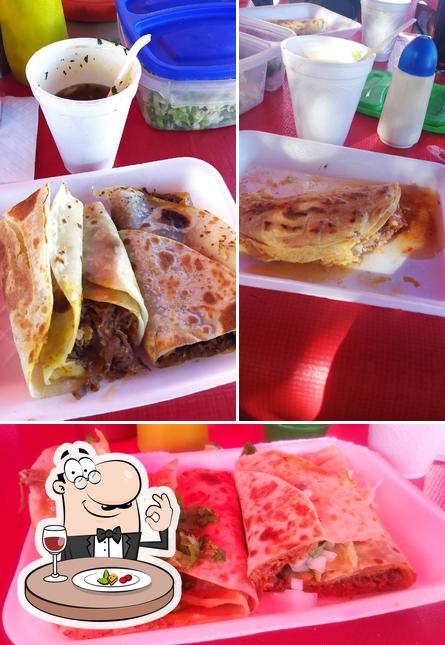Restaurante El Pariente Tacos De Birria, Los Mochis, Boulevard Justicia  Social 571 - Opiniones del restaurante