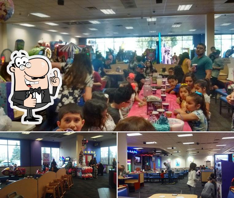 Chuck E. Cheese in Crystal Lake Restaurant menu and reviews